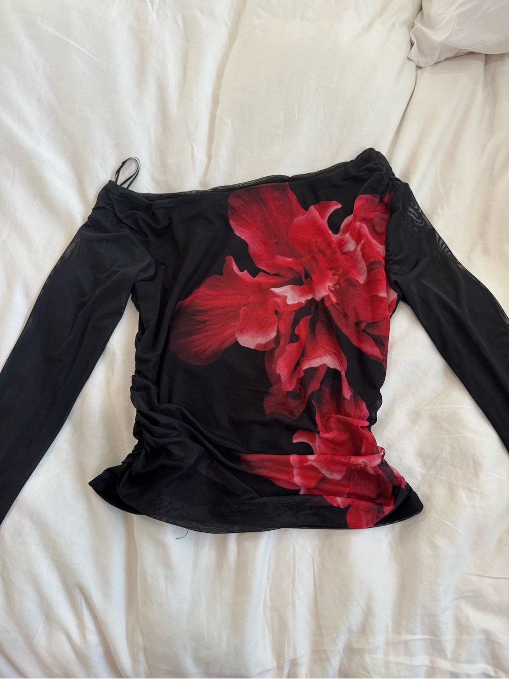 Y2K Off-Shoulder Black Top